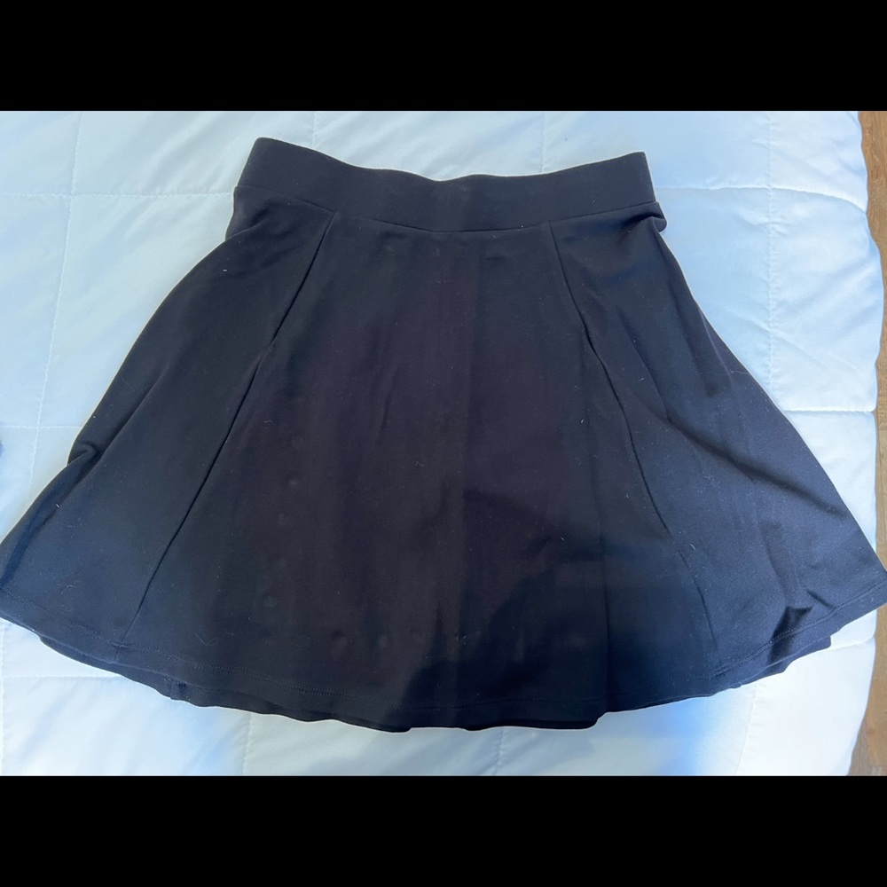 H&M Divided Skirt with zip in the back